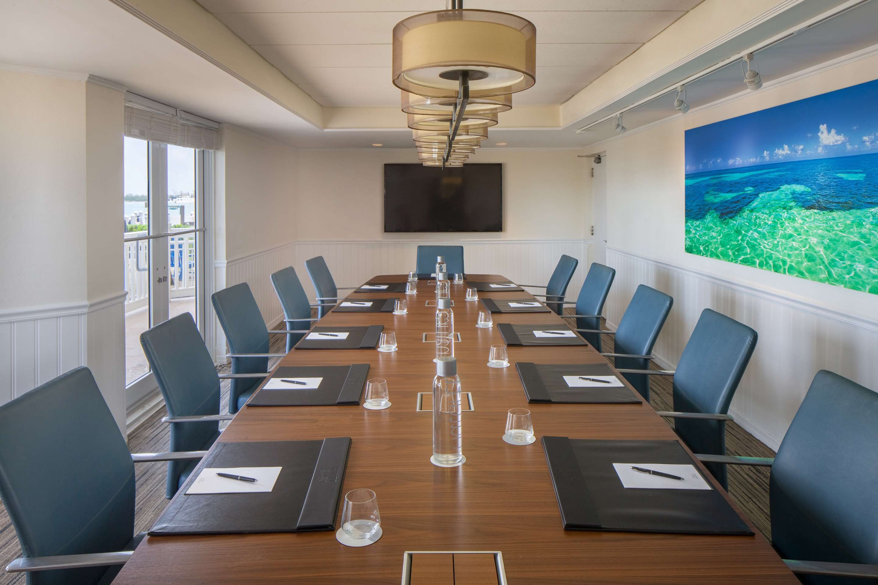 غرفة الاجتماعات