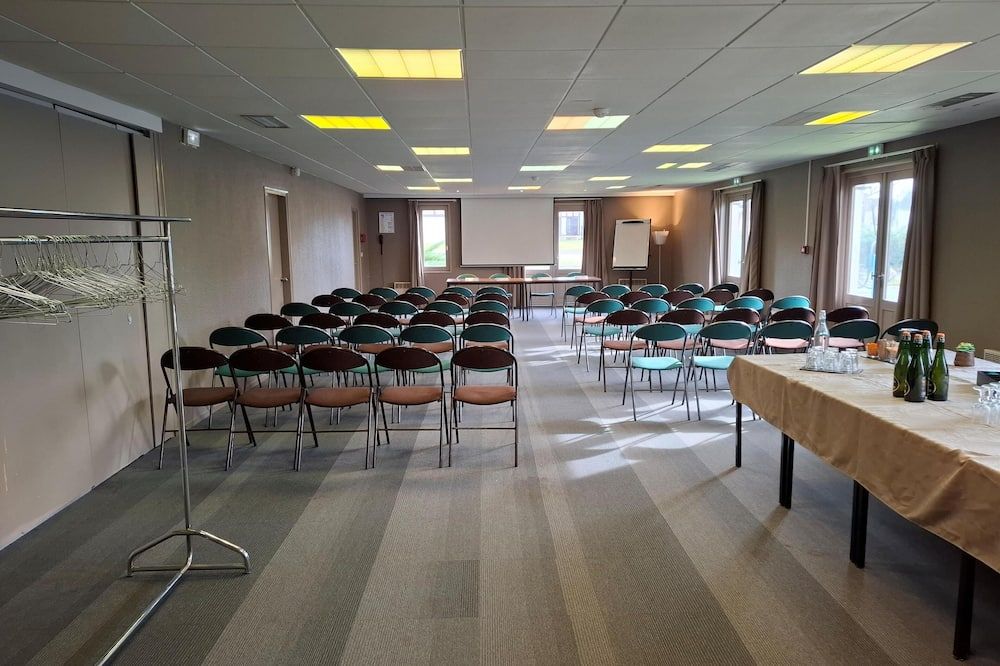 غرفة الاجتماعات