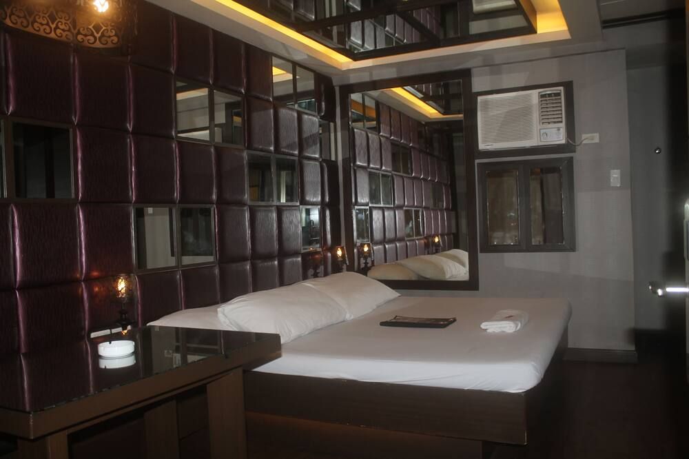 آخر