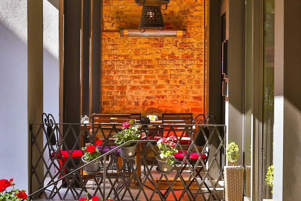 شرفة مرصوفة صورة