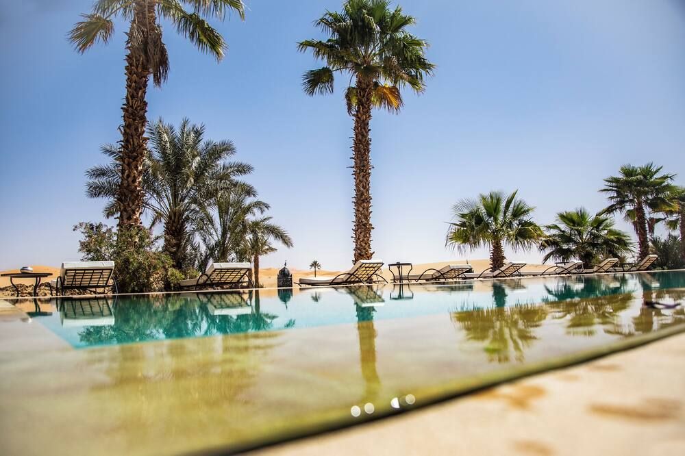 حوض السباحة صورة