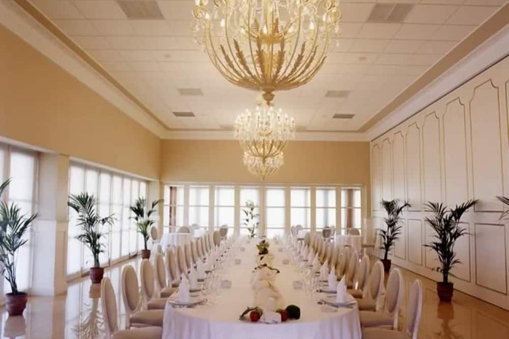 قاعة الولائم