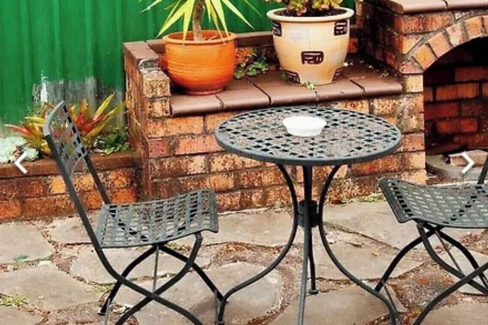 شرفة مرصوفة