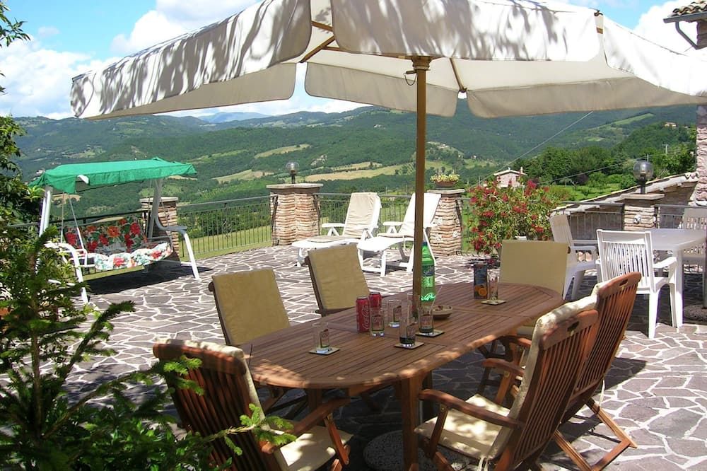 شرفة مرصوفة