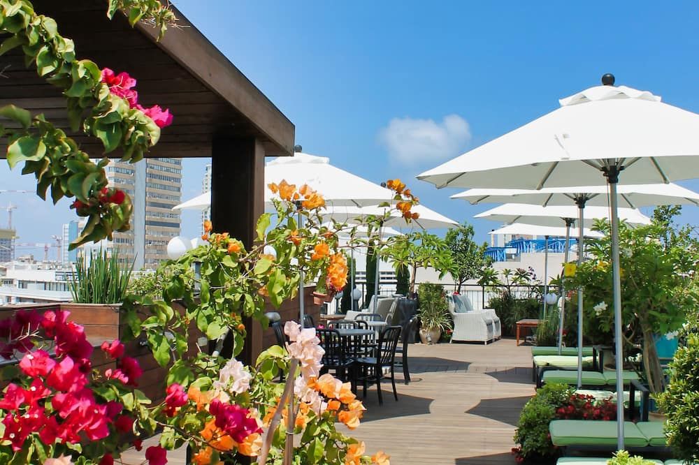 شرفة مرصوفة