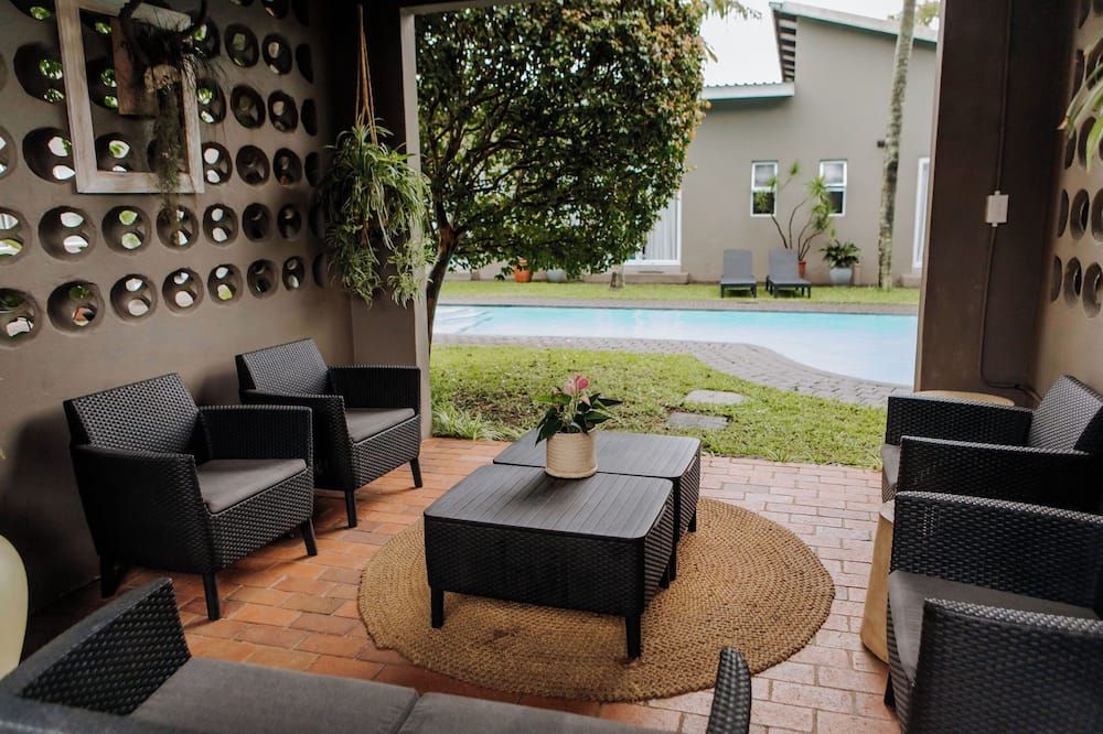 شرفة مرصوفة