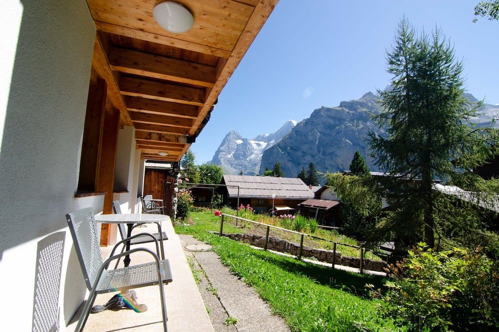 شرفة مرصوفة