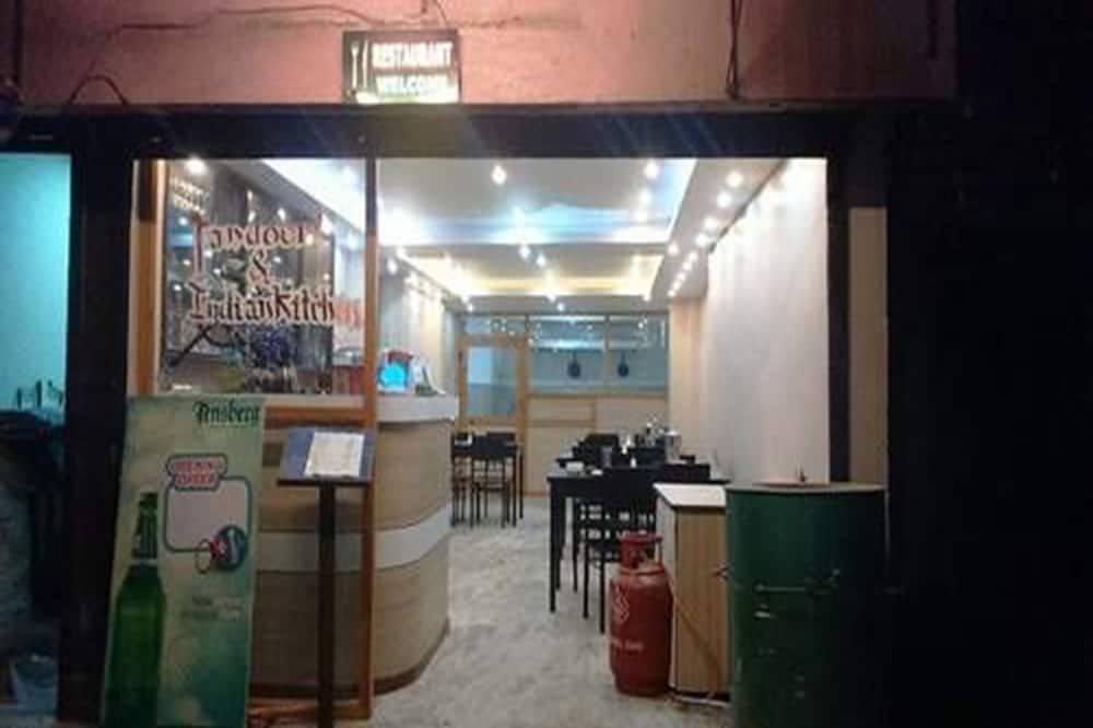 بار