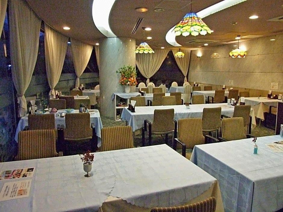 مطعم