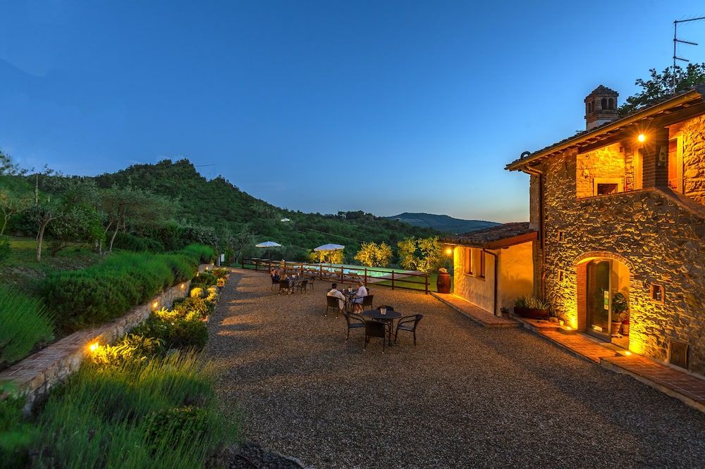 شرفة مرصوفة صورة