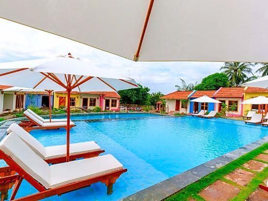 حوض السباحة صورة