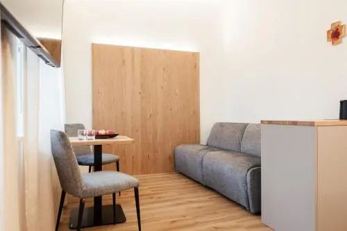 آخر