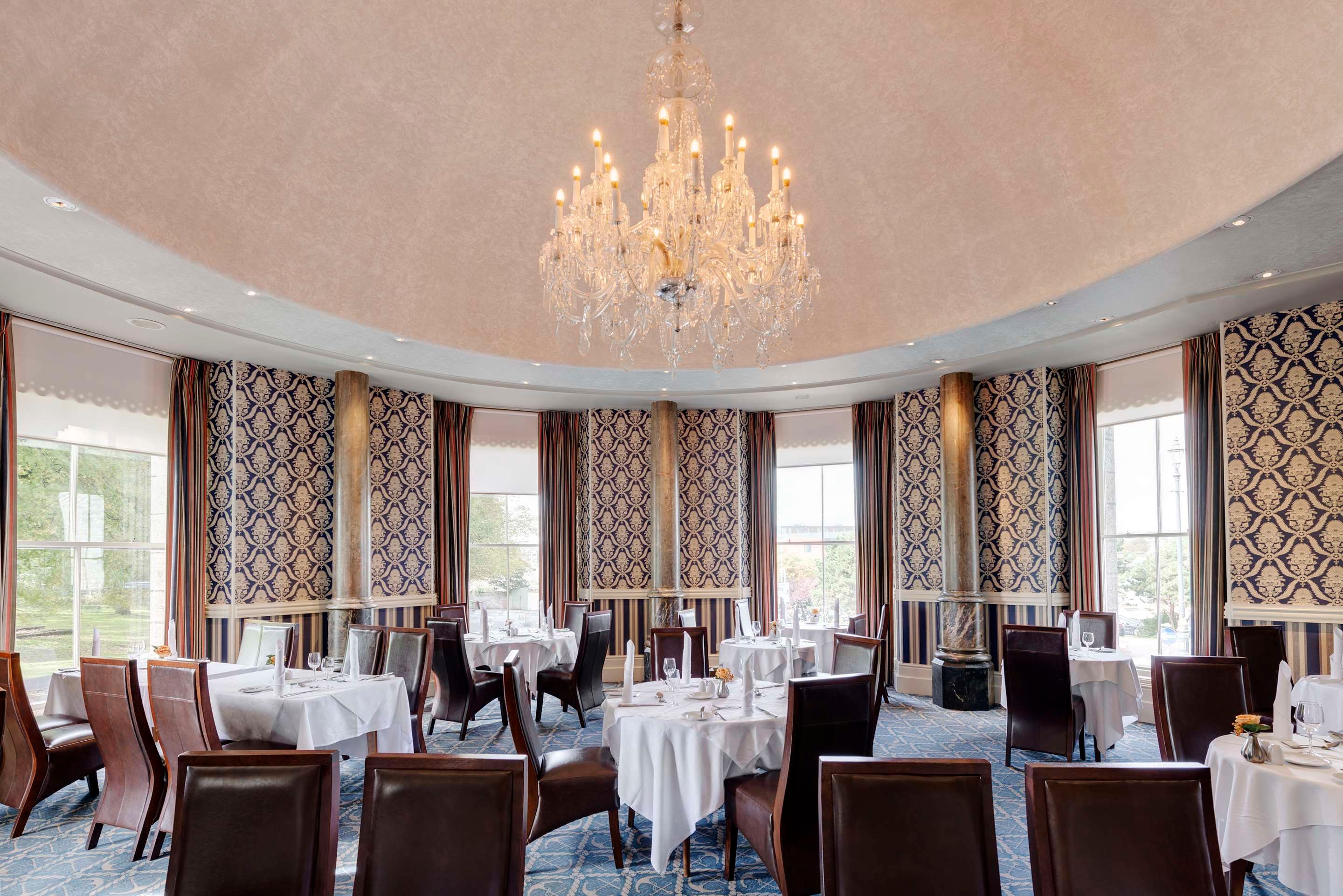 غرفة الاجتماعات