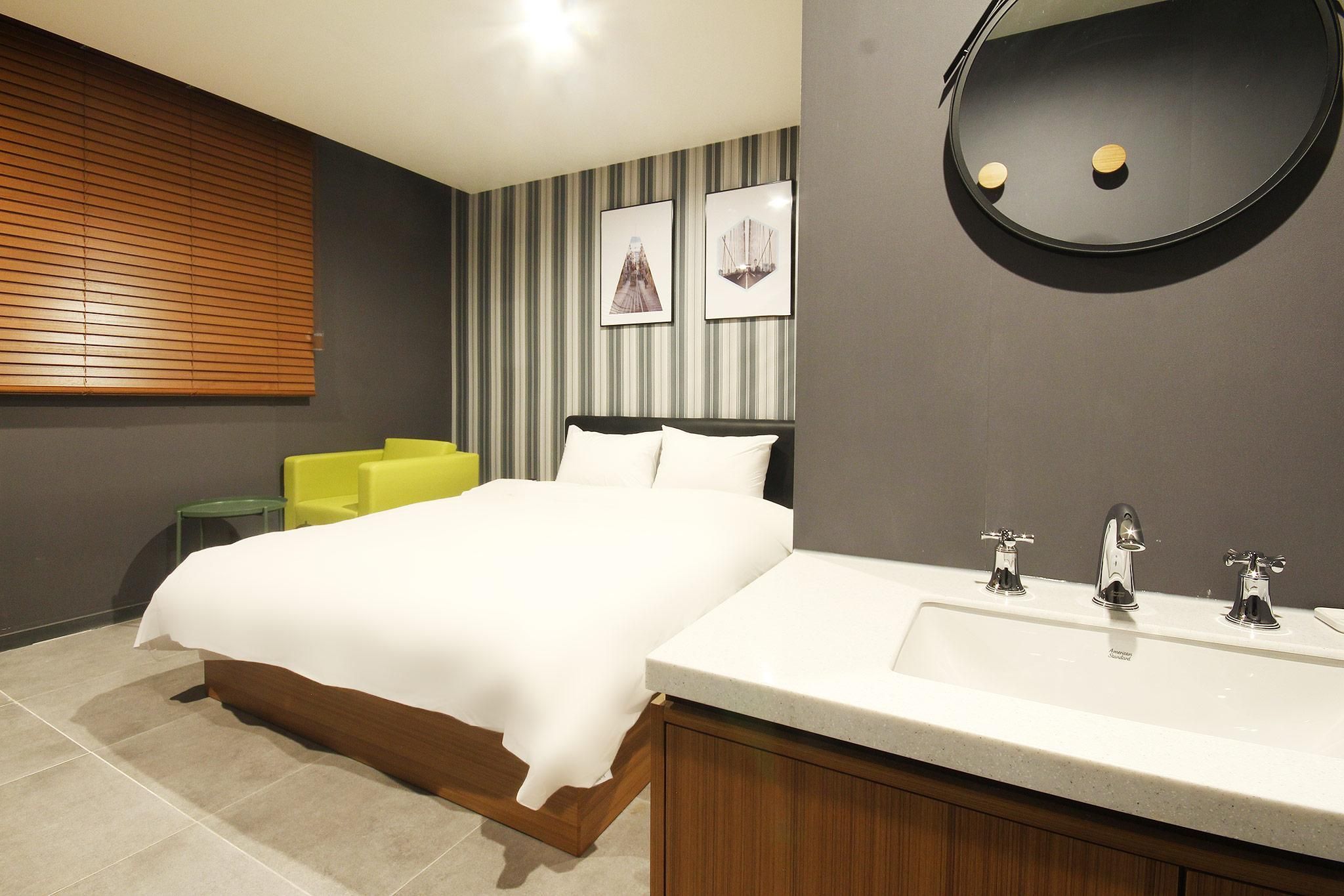 آخر