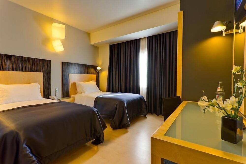 آخر