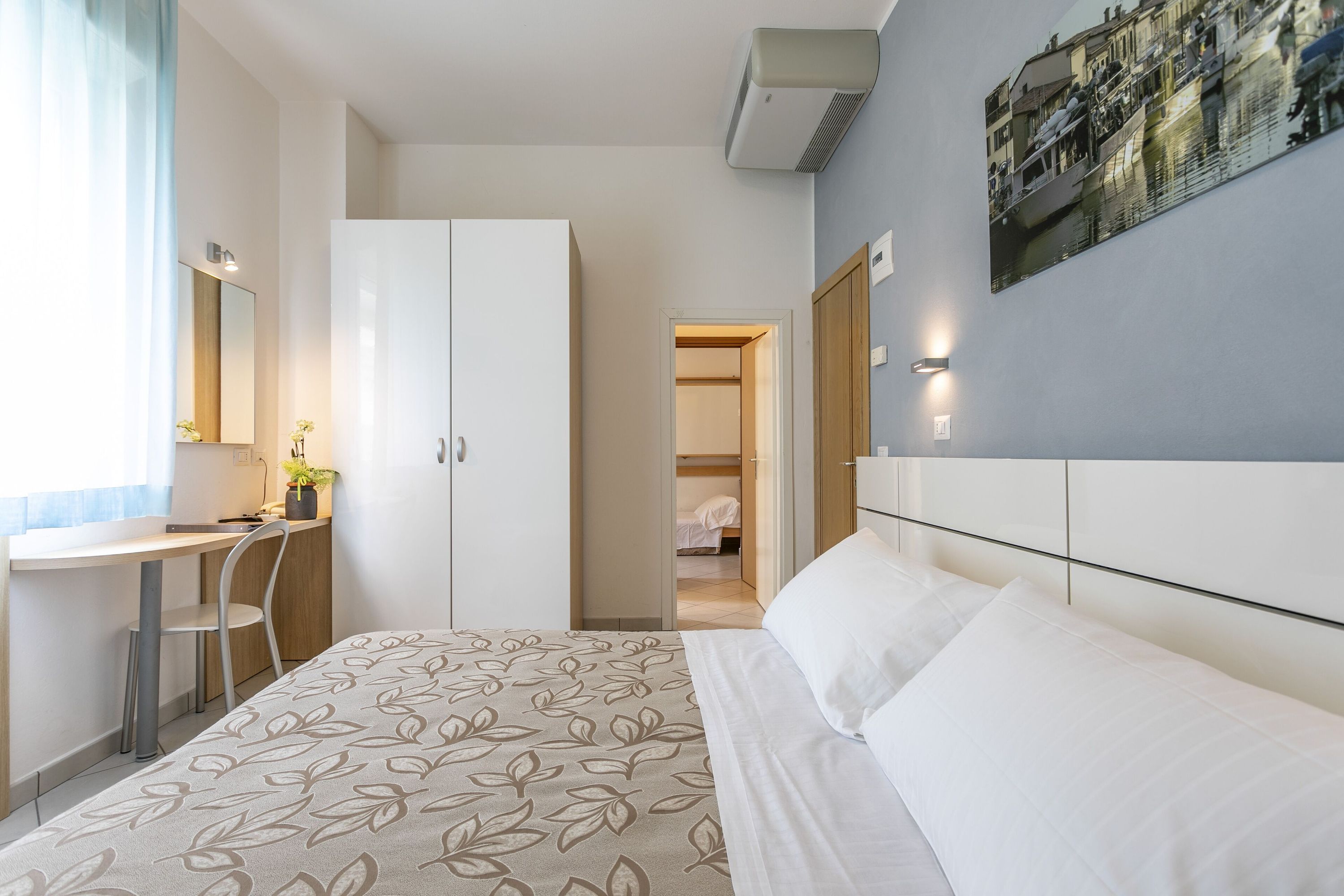 آخر