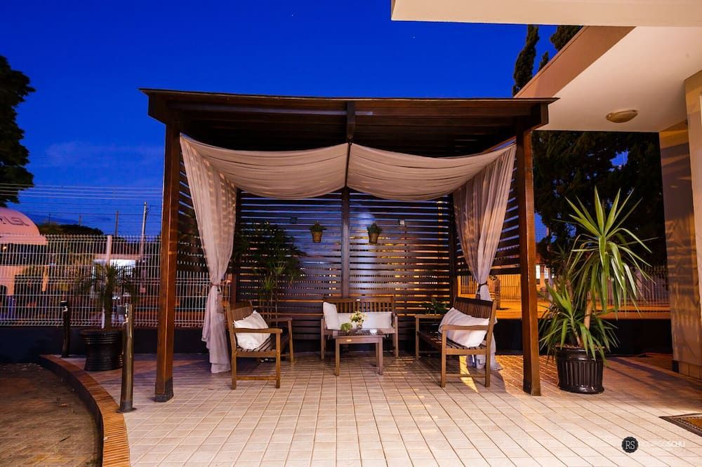 شرفة مرصوفة صورة