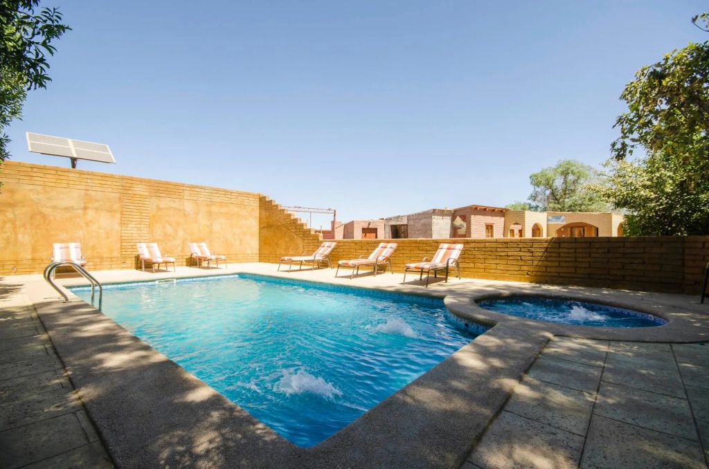 حوض السباحة صورة