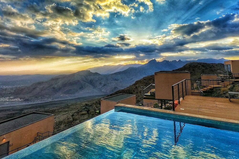 حوض السباحة صورة