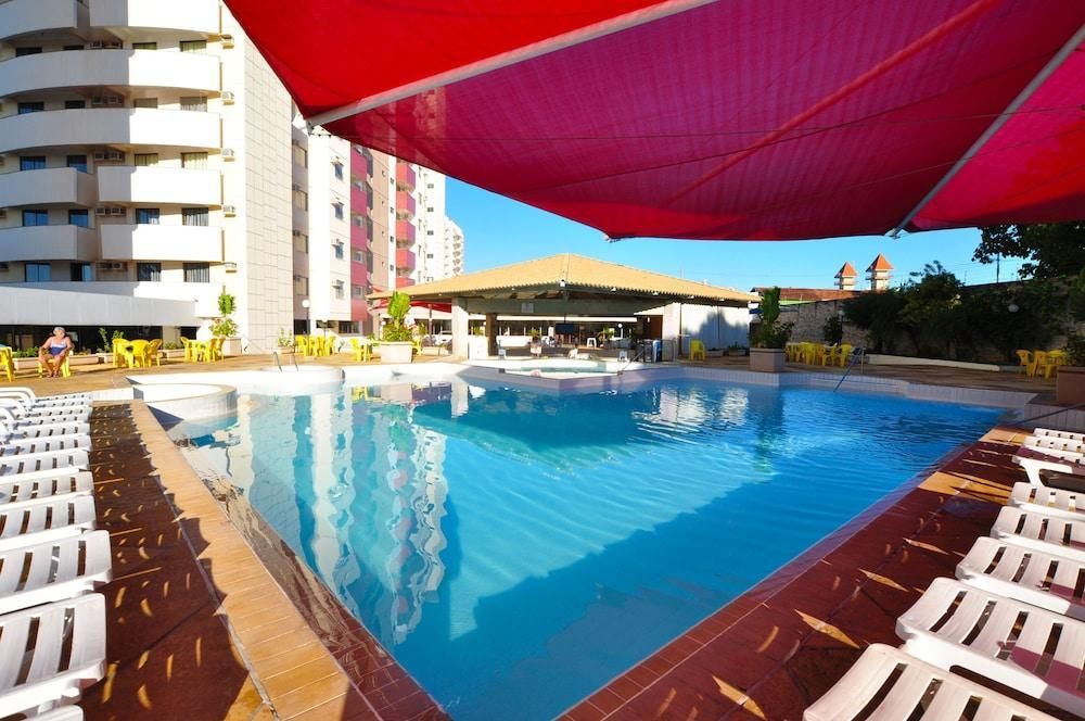 حوض السباحة صورة