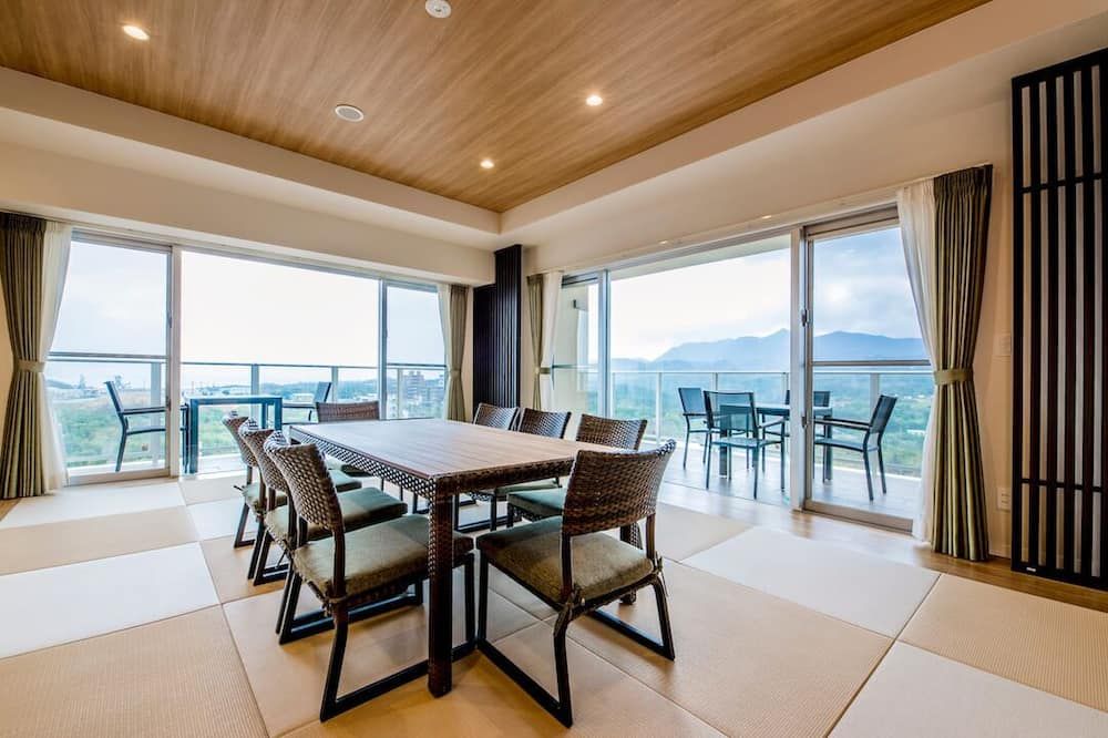 غرفة طعام صورة