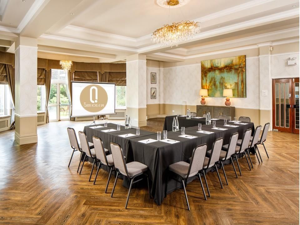 غرفة الاجتماعات