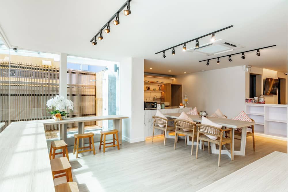 غرفة طعام صورة