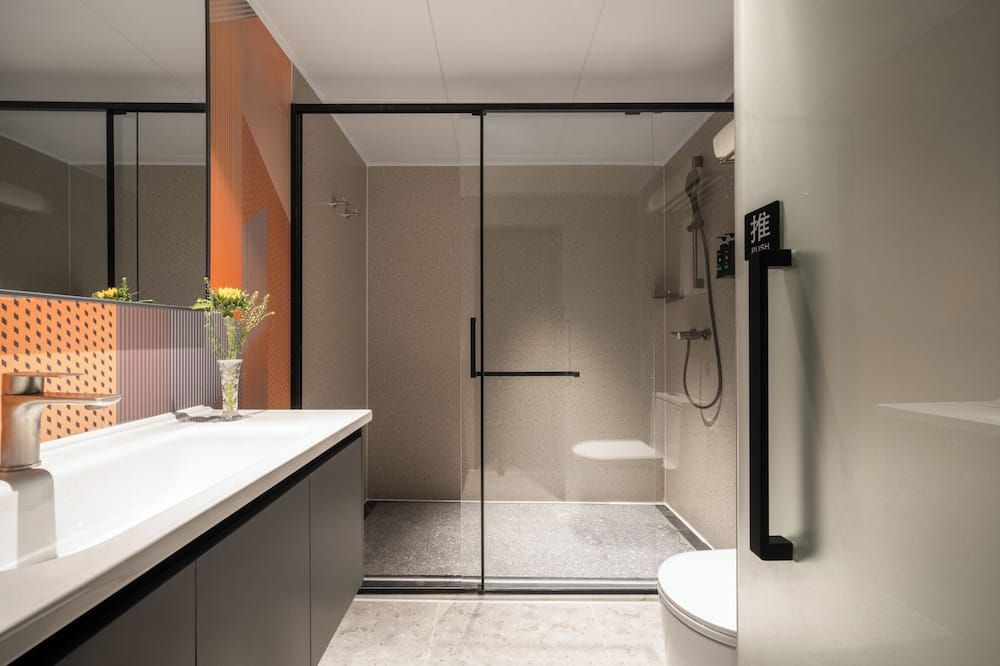 آخر