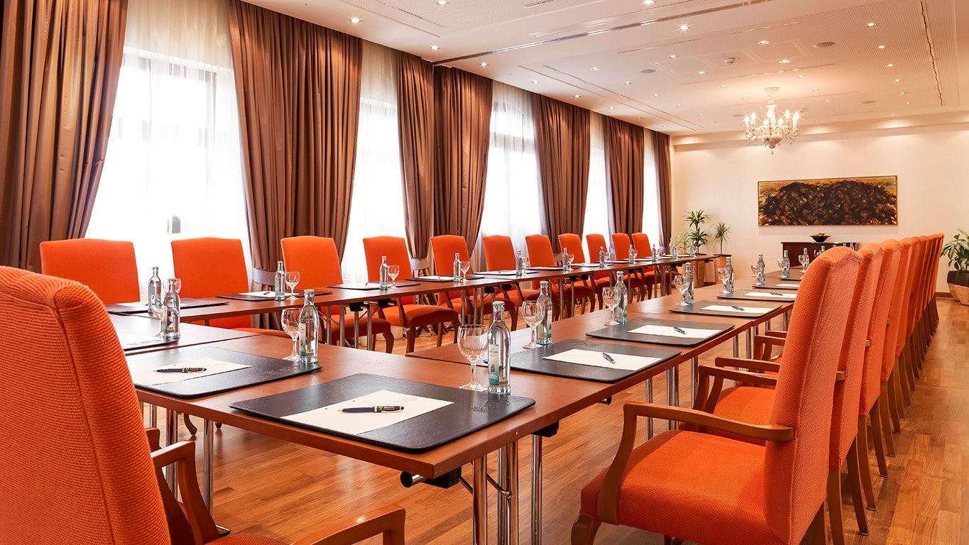 غرفة الاجتماعات