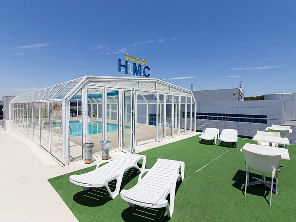 حوض السباحة صورة