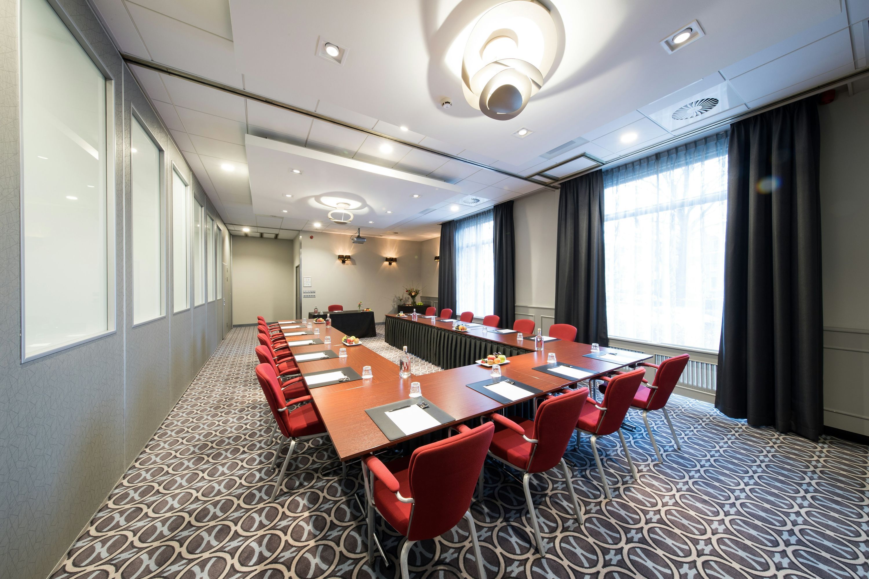 غرفة الاجتماعات