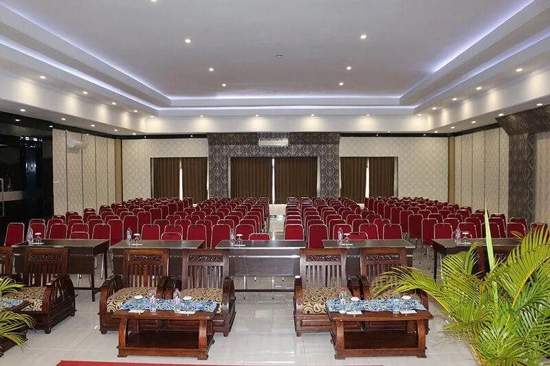 غرفة الاجتماعات