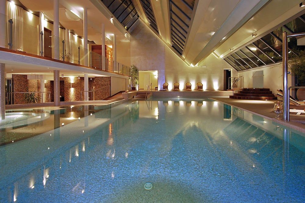 حوض السباحة صورة