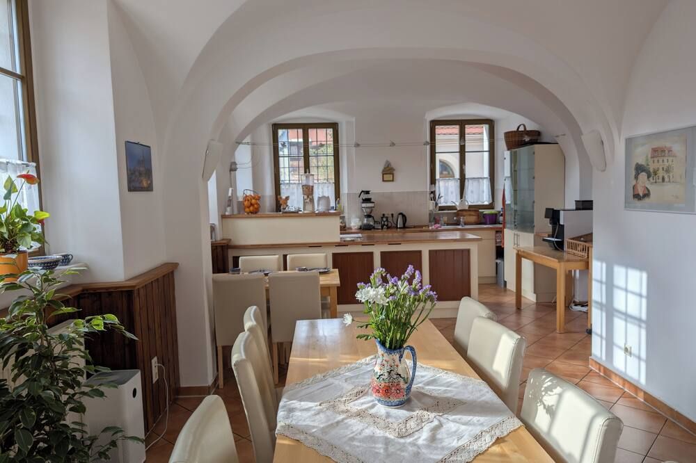 غرفة طعام صورة