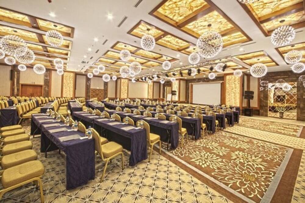 قاعة الولائم