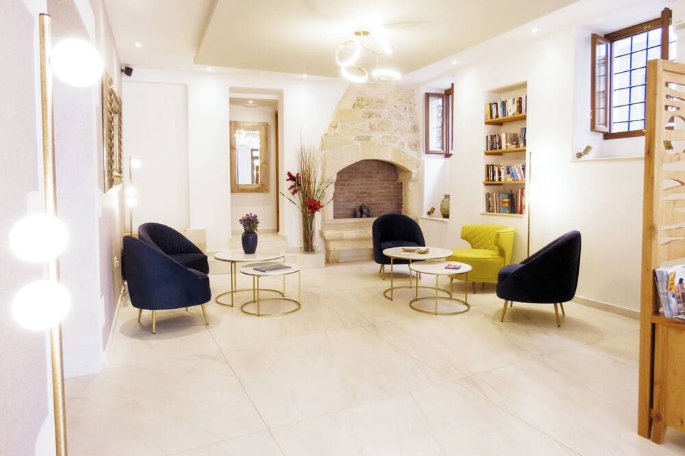 آخر