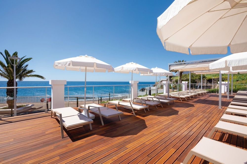 شرفة مرصوفة صورة