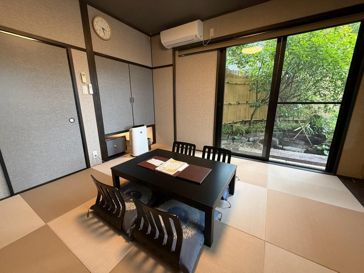 آخر