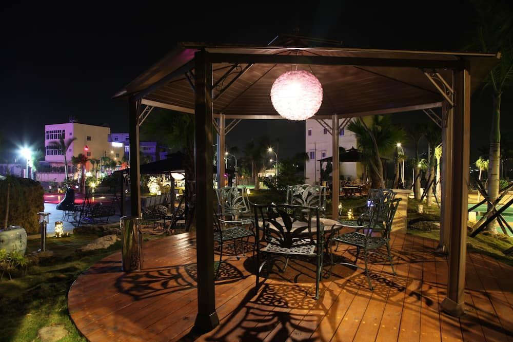 شرفة مرصوفة