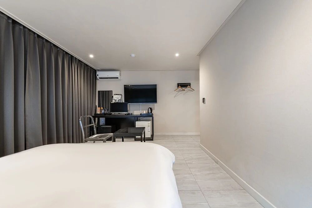 آخر