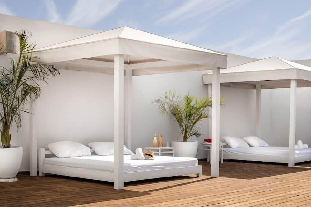 شرفة مرصوفة