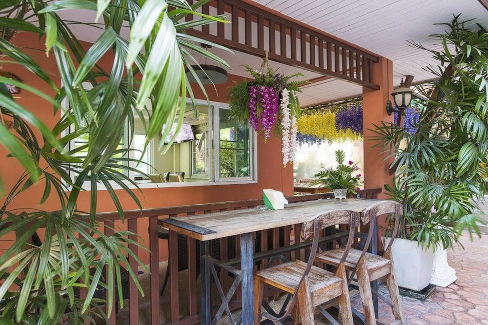 شرفة مرصوفة