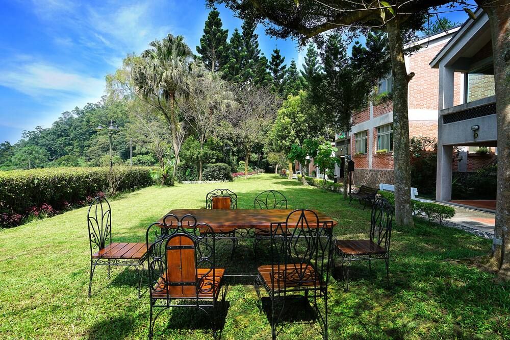 شرفة مرصوفة