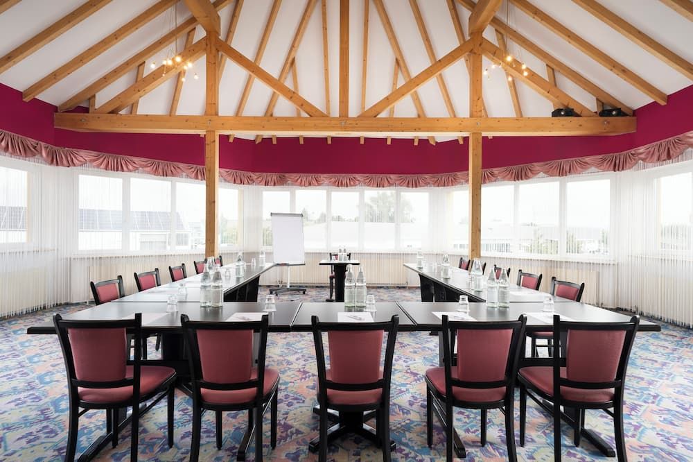 غرفة الاجتماعات