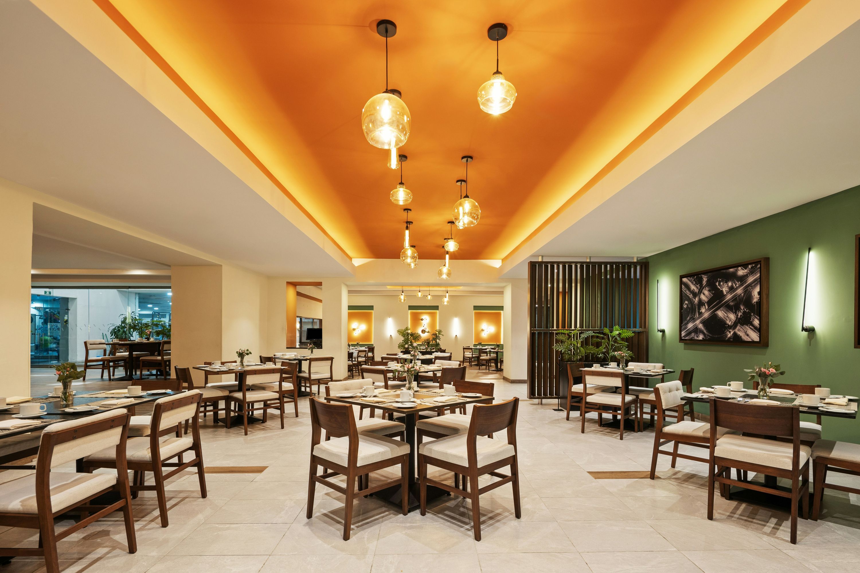 مطعم