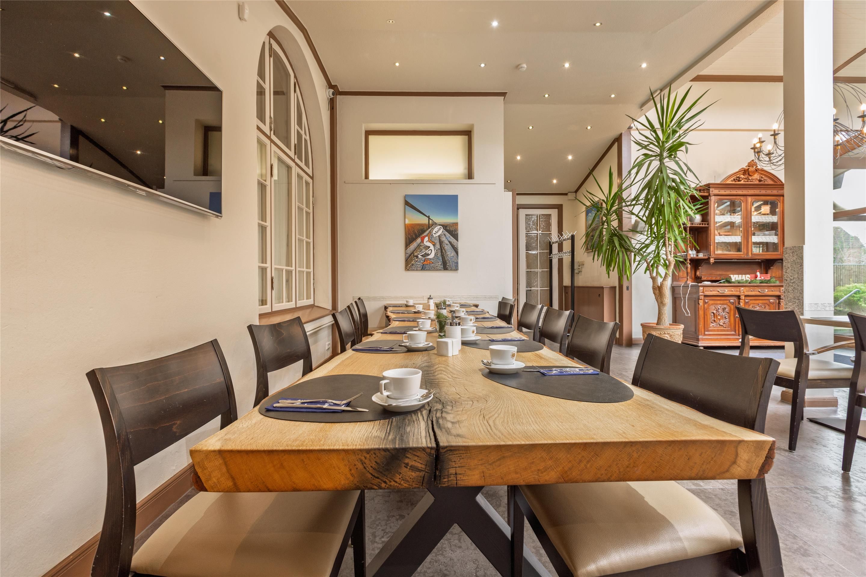 غرفة طعام صورة