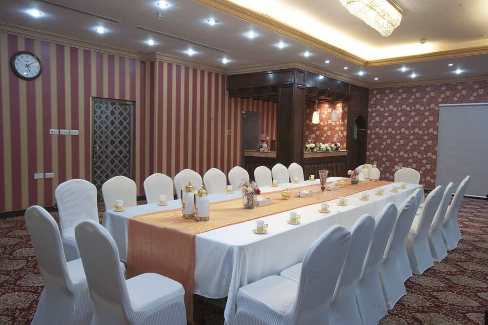 غرفة الاجتماعات