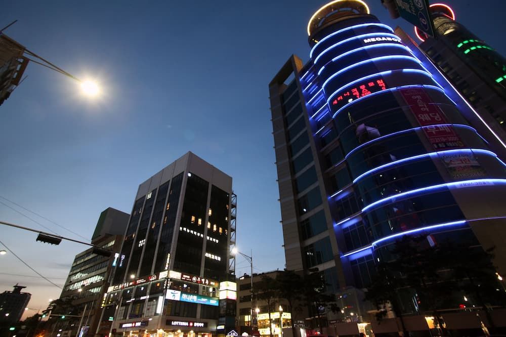 مبنى