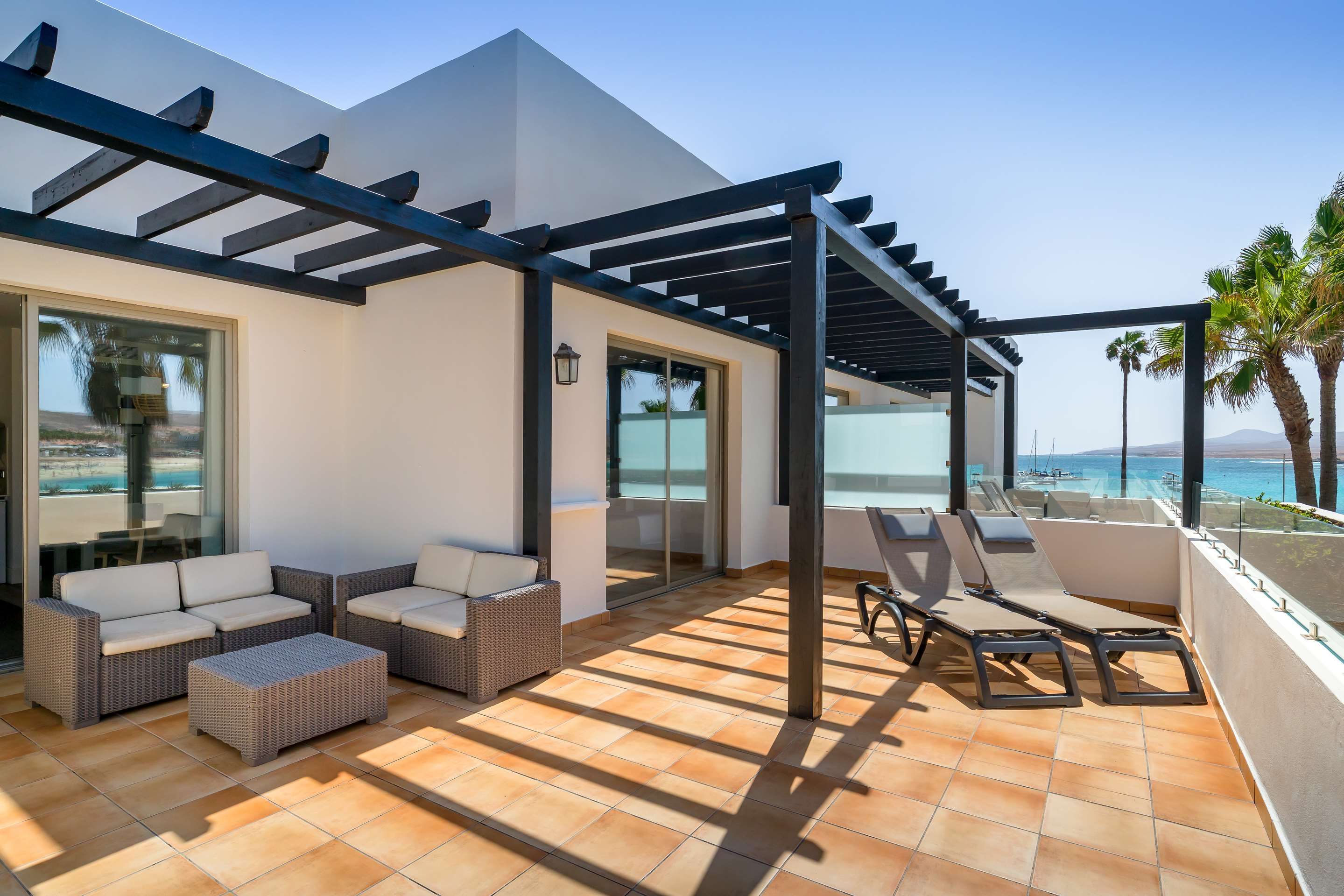 شرفة مرصوفة