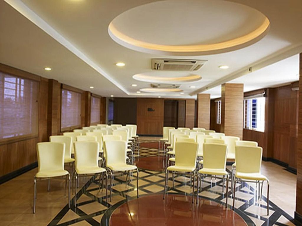 غرفة الاجتماعات